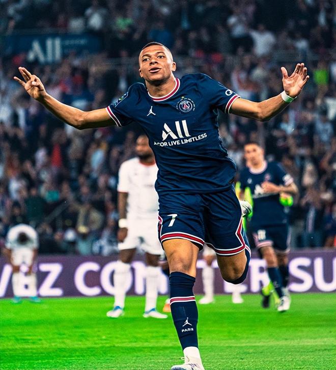  穆古鲁扎意外战胜皇家马德里，领先优势明显引爆全场！引发球迷热议