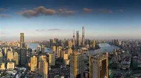 上海久事训练开放日，窗口期造点机会引欢呼，社区盾在即，团队化学反应显著的简单介绍